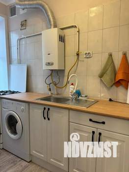 2-к квартира, посуточно, 36м2, 3/3 этаж