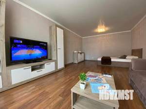 Студия квартира, посуточно, 54м2, 7/12 этаж