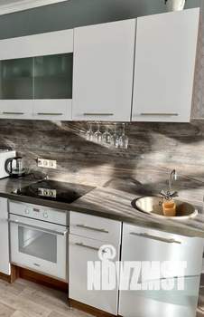 2-к квартира, посуточно, 41м2, 4/16 этаж