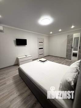 1-к квартира, посуточно, 37м2, 2/17 этаж