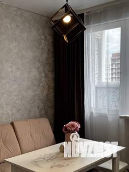 1-к квартира, посуточно, 44м2, 13/17 этаж