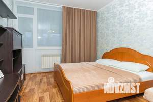 1-к квартира, посуточно, 40м2, 3/17 этаж