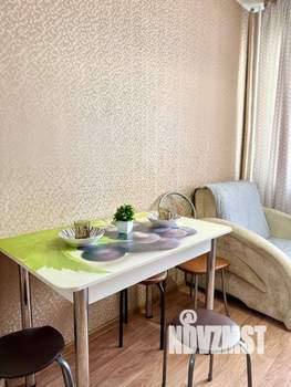 1-к квартира, посуточно, 38м2, 3/18 этаж