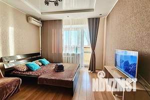 1-к квартира, посуточно, 40м2, 11/13 этаж