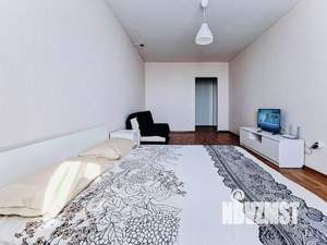 1-к квартира, посуточно, 70м2, 1/1 этаж