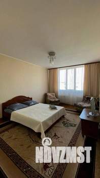 1-к квартира, посуточно, 43м2, 1/1 этаж