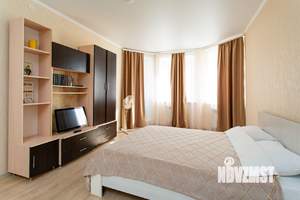 1-к квартира, посуточно, 45м2, 7/14 этаж