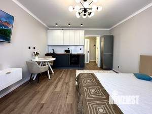 Студия квартира, посуточно, 35м2, 21/24 этаж