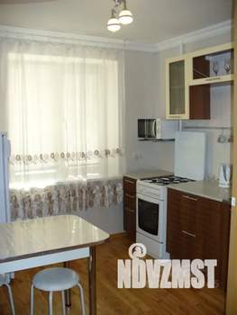 1-к квартира, посуточно, 40м2, 5/9 этаж