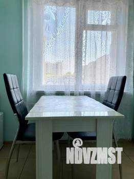 1-к квартира, посуточно, 38м2, 6/9 этаж