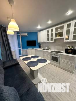 Студия квартира, посуточно, 38м2, 2/17 этаж