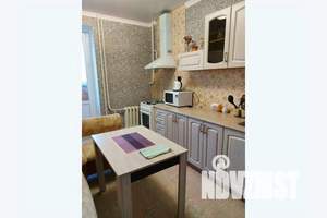 1-к квартира, посуточно, 40м2, 3/6 этаж