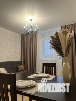 1-к квартира, посуточно, 38м2, 12/17 этаж