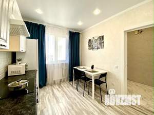 1-к квартира, посуточно, 40м2, 16/17 этаж