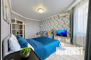 1-к квартира, посуточно, 42м2, 10/17 этаж