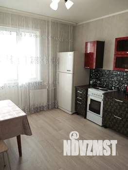 2-к квартира, посуточно, 65м2, 8/17 этаж