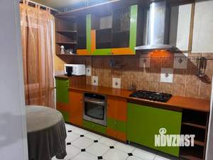 3-к квартира, посуточно, 64м2, 3/10 этаж