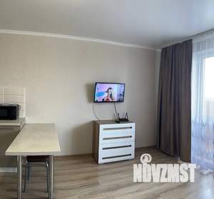 Студия квартира, посуточно, 36м2, 13/17 этаж