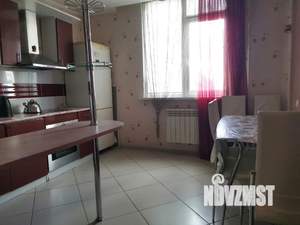3-к квартира, посуточно, 80м2, 1/1 этаж