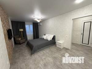 1-к квартира, посуточно, 38м2, 8/17 этаж