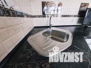 1-к квартира, посуточно, 50м2, 1/1 этаж