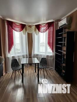 Студия квартира, посуточно, 64м2, 11/12 этаж