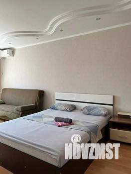 1-к квартира, посуточно, 38м2, 1/1 этаж