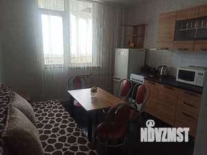 2-к квартира, посуточно, 65м2, 13/17 этаж
