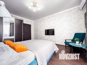 1-к квартира, посуточно, 37м2, 1/1 этаж