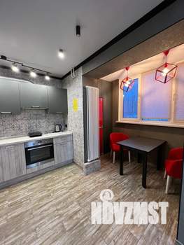 1-к квартира, посуточно, 38м2, 1/19 этаж