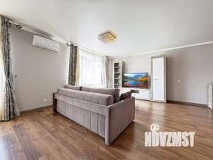 1-к квартира, посуточно, 54м2, 1/1 этаж