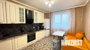 1-к квартира, посуточно, 40м2, 3/17 этаж