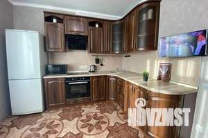 1-к квартира, посуточно, 42м2, 10/17 этаж