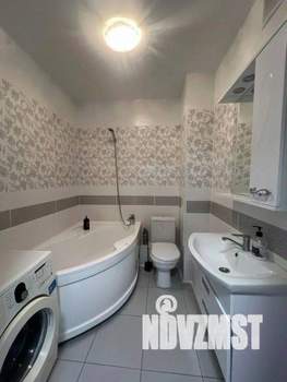 1-к квартира, посуточно, 42м2, 1/1 этаж