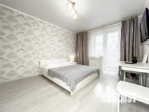 Студия квартира, посуточно, 28м2, 3/17 этаж