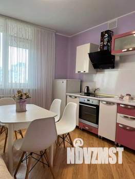 1-к квартира, посуточно, 38м2, 1/1 этаж