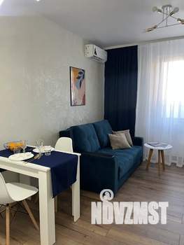 Студия квартира, посуточно, 28м2, 10/18 этаж