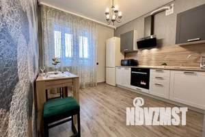 1-к квартира, посуточно, 42м2, 19/25 этаж