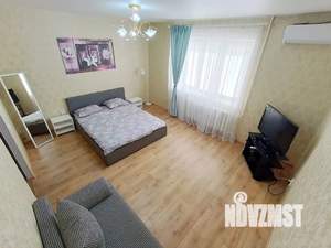 1-к квартира, посуточно, 40м2, 1/10 этаж