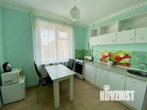 1-к квартира, посуточно, 38м2, 6/9 этаж