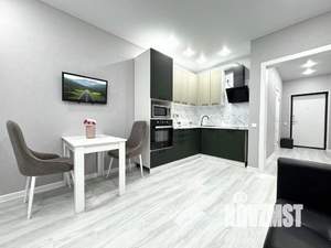 1-к квартира, посуточно, 50м2, 1/1 этаж