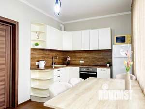 1-к квартира, посуточно, 47м2, 1/1 этаж