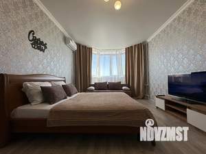 2-к квартира, посуточно, 60м2, 10/17 этаж