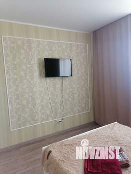Студия квартира, посуточно, 30м2, 1/17 этаж