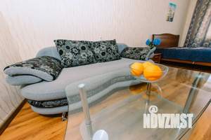 1-к квартира, посуточно, 45м2, 8/10 этаж