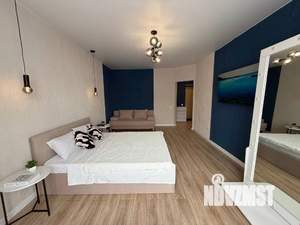 1-к квартира, посуточно, 43м2, 1/1 этаж