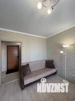 1-к квартира, посуточно, 40м2, 3/17 этаж