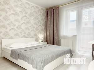 Студия квартира, посуточно, 28м2, 3/17 этаж