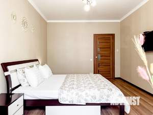 1-к квартира, посуточно, 47м2, 1/10 этаж