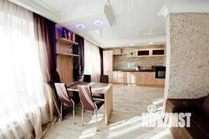 1-к квартира, посуточно, 57м2, 1/1 этаж